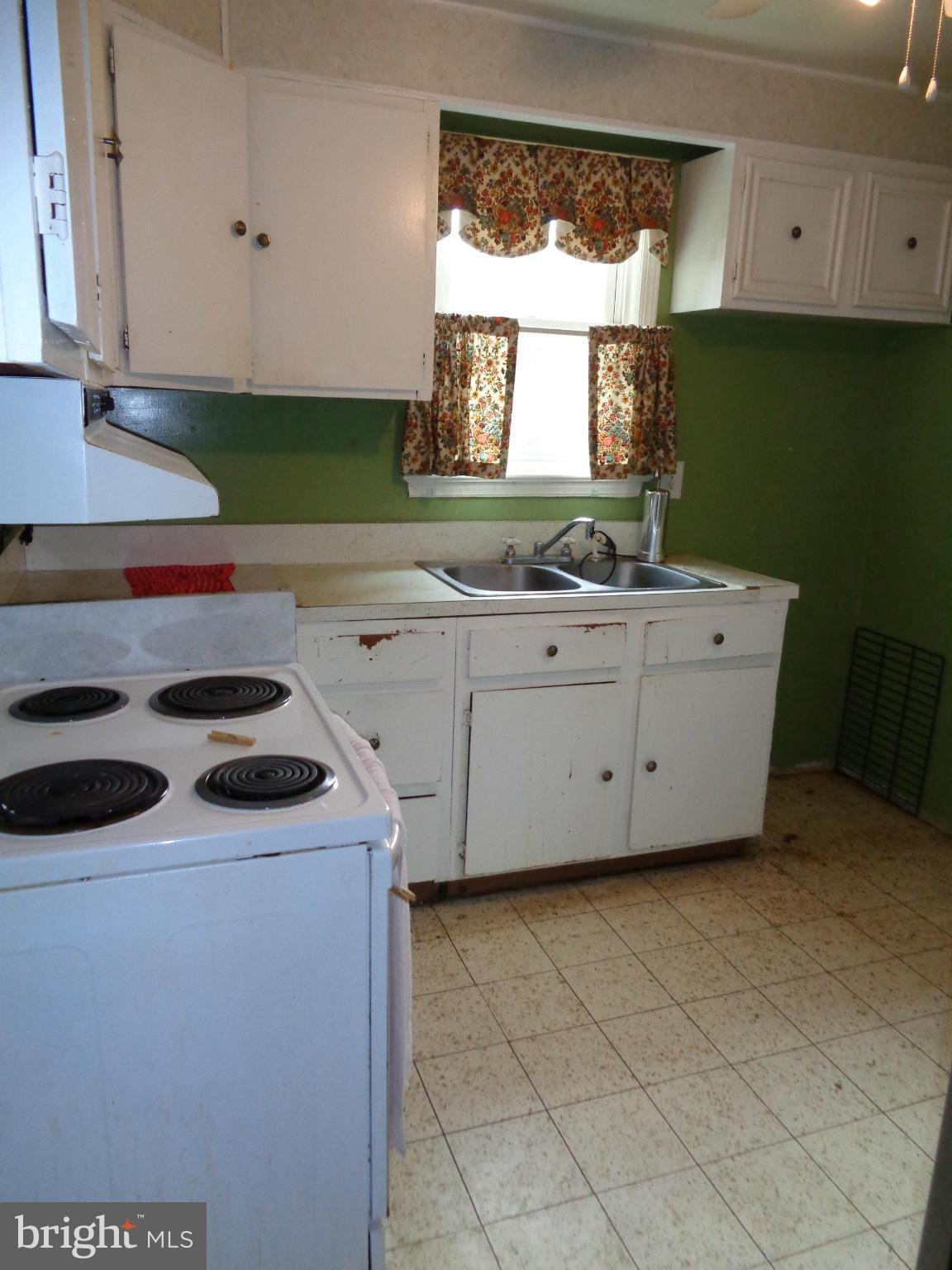 FRIENDLY FARMS - Residential