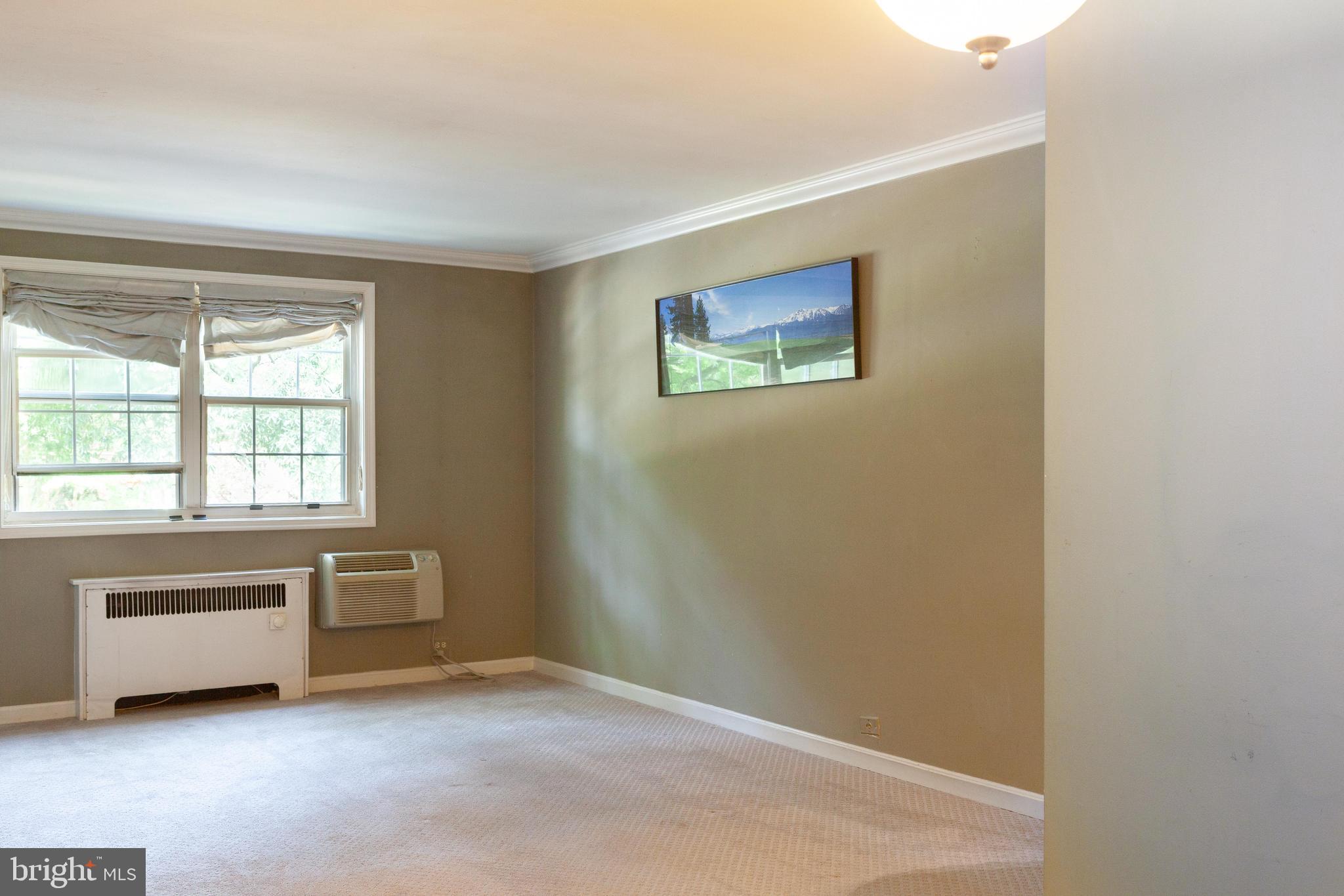 BUCKINGHAM COMMONS - Residential Lease