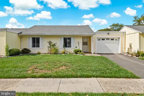 25 Pitman Rd Unit B, Monroe Township, NJ MLS: NJMX2010568