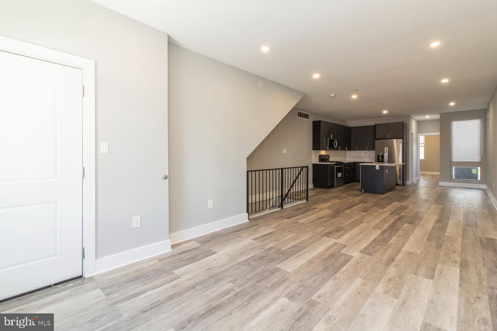 FRANCISVILLE - Residential Income