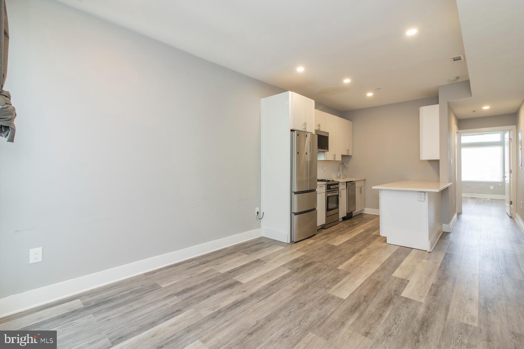 FRANCISVILLE - Residential Income