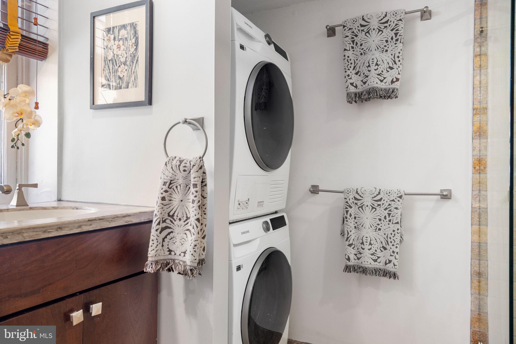 WASHINGTON SQ WEST - Residential