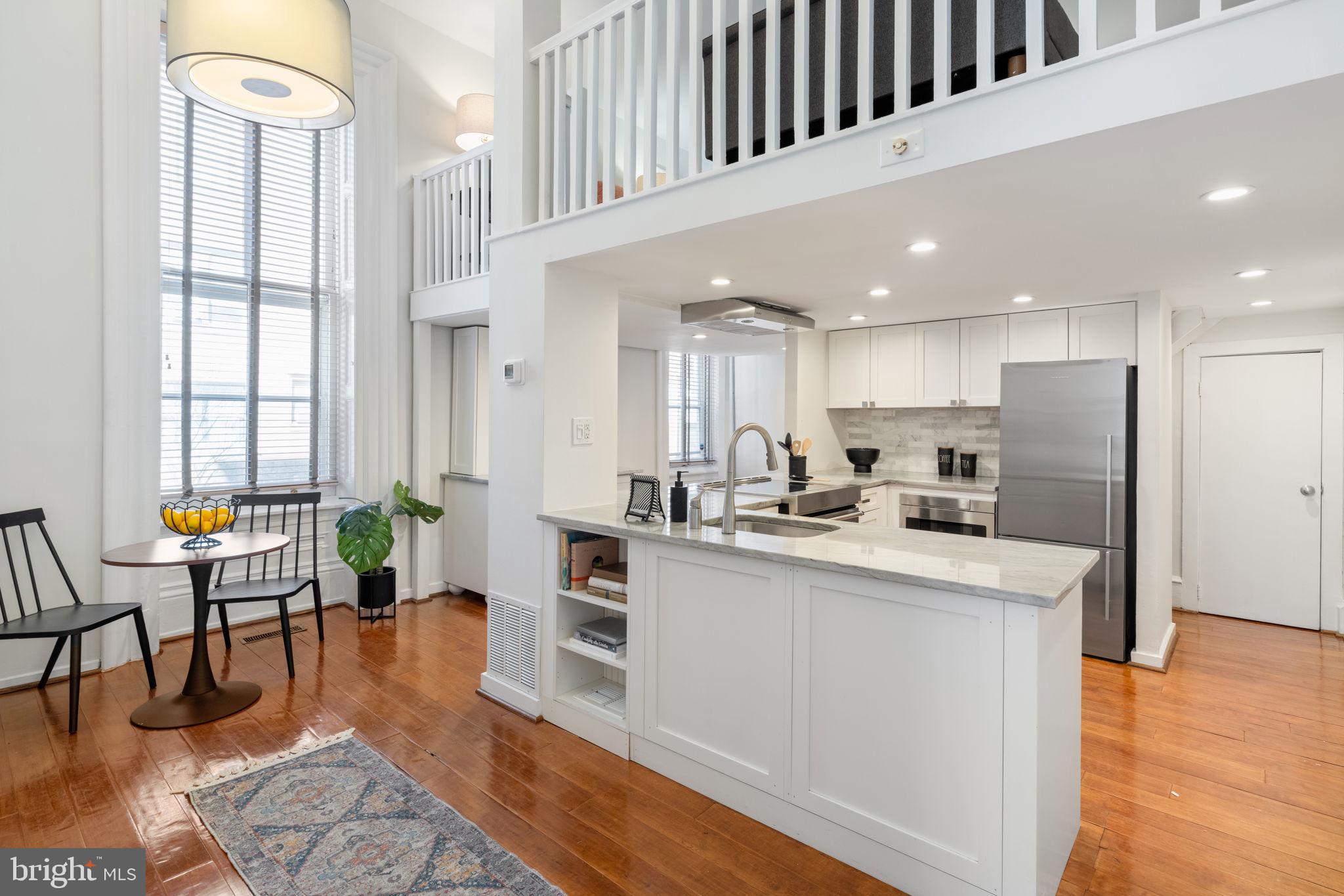 WASHINGTON SQ WEST - Residential