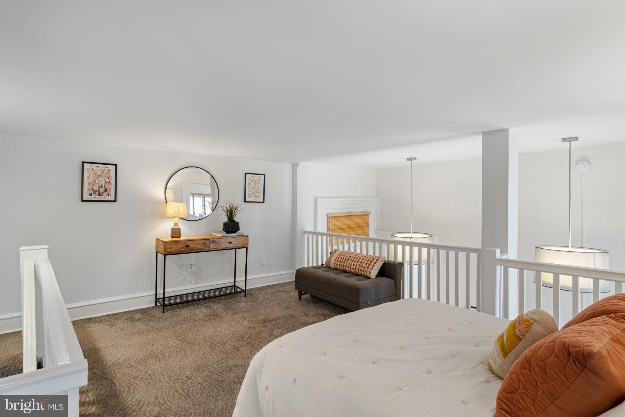 WASHINGTON SQ WEST - Residential