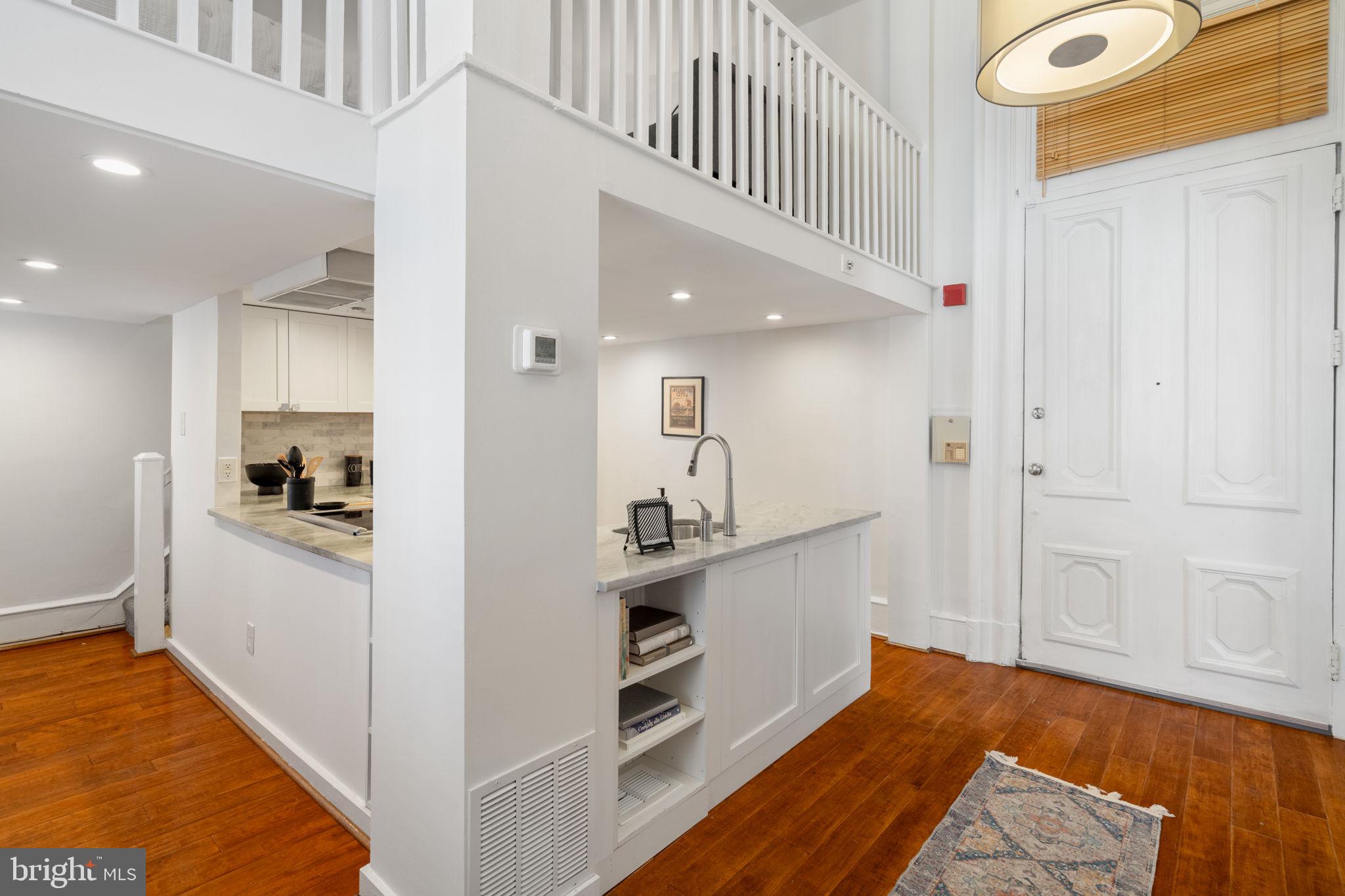 WASHINGTON SQ WEST - Residential