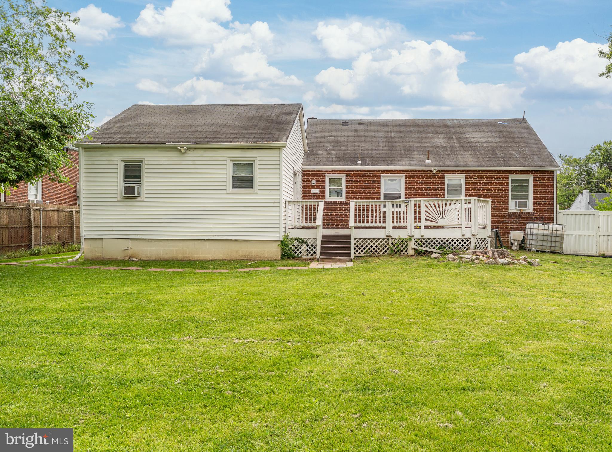 OLE LONGFIELD - Residential