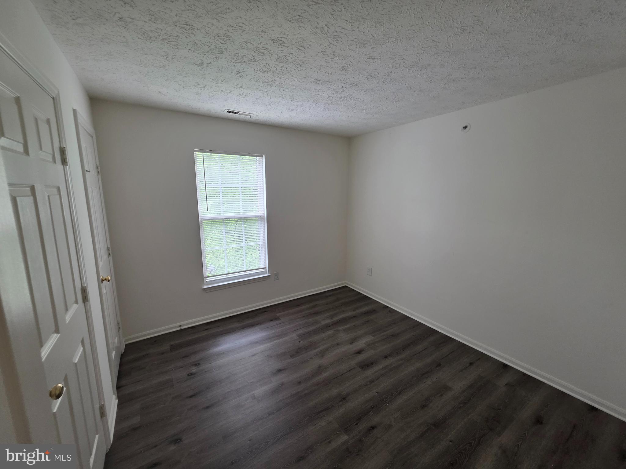 WOODRIDGE MANOR - Residential