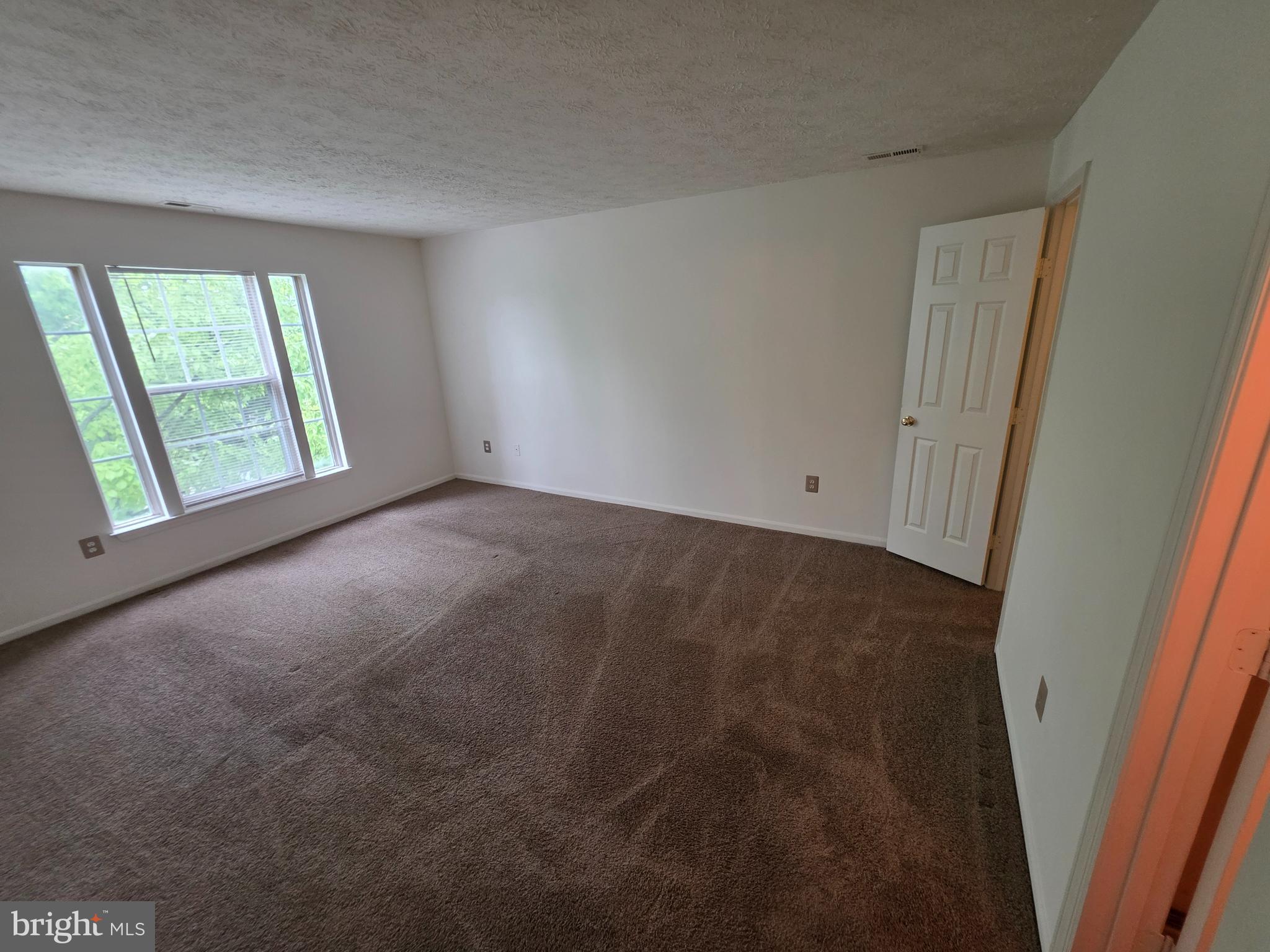 WOODRIDGE MANOR - Residential