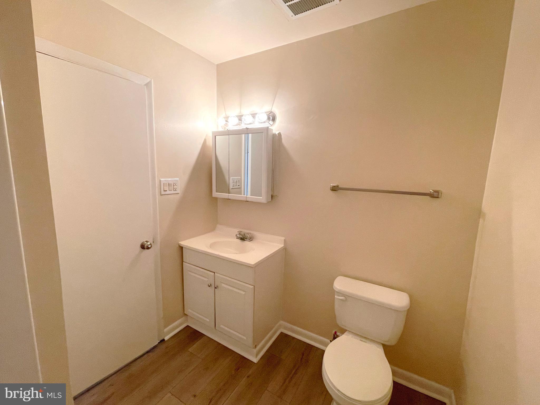 COLONY SQUARE - Residential Lease