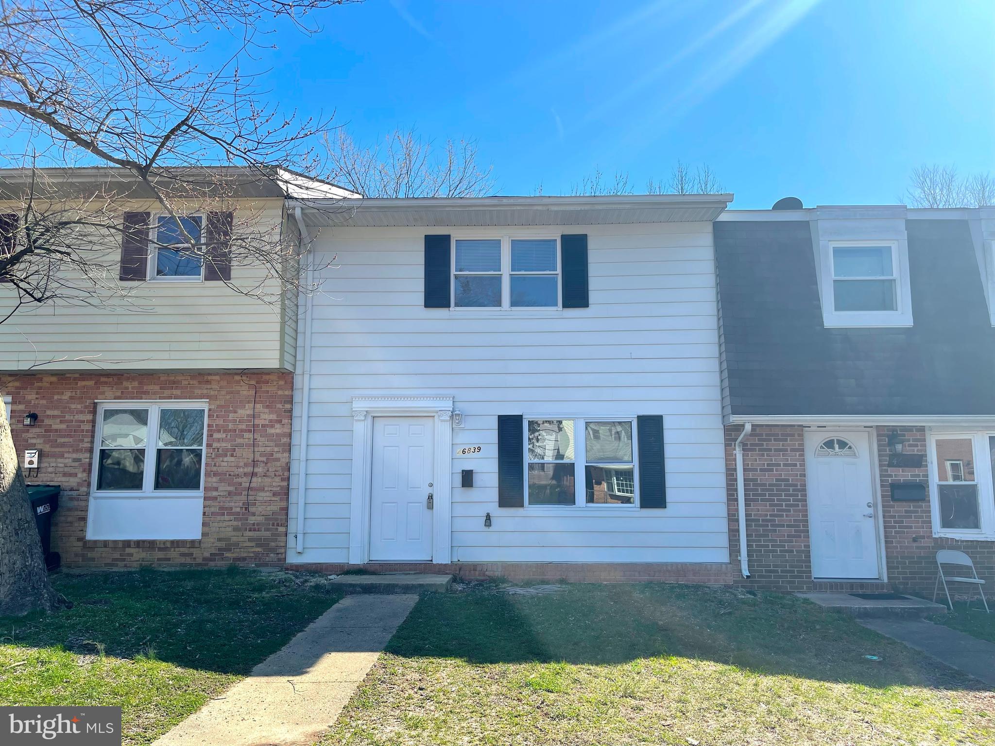 COLONY SQUARE - Residential Lease