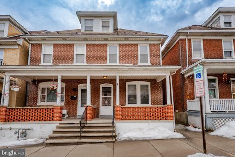Townhouse For Sale - 1242 Ferry Street<br/> EASTON, PA 18042