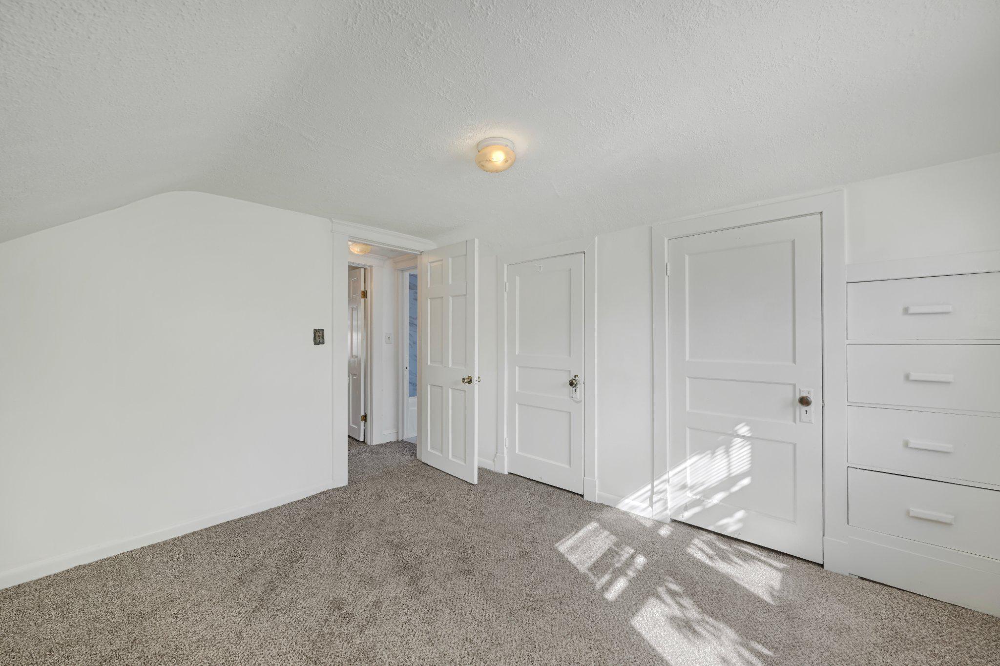 GWYNN OAK - Residential