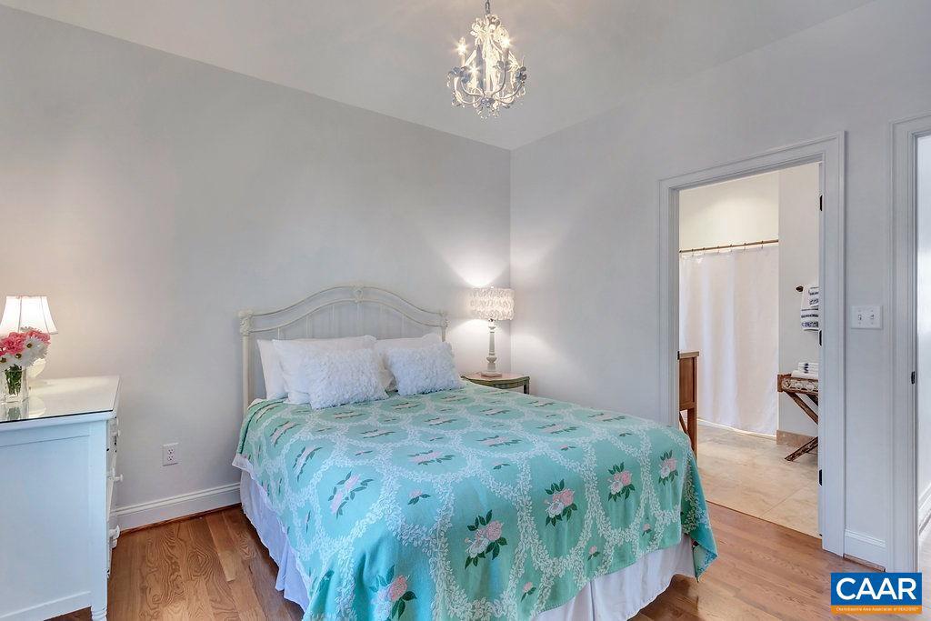 BELMONT - Residential