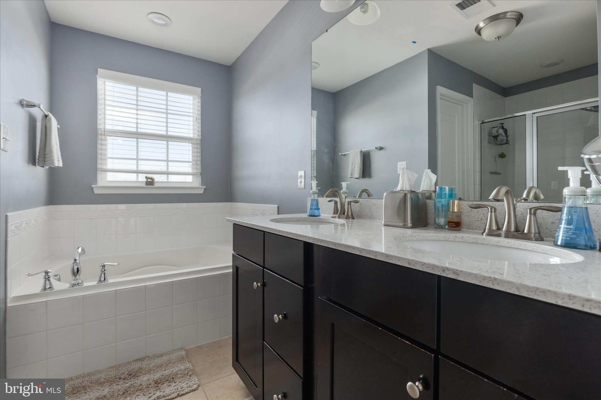 LOVETTSVILLE TOWN CENTER - Residential