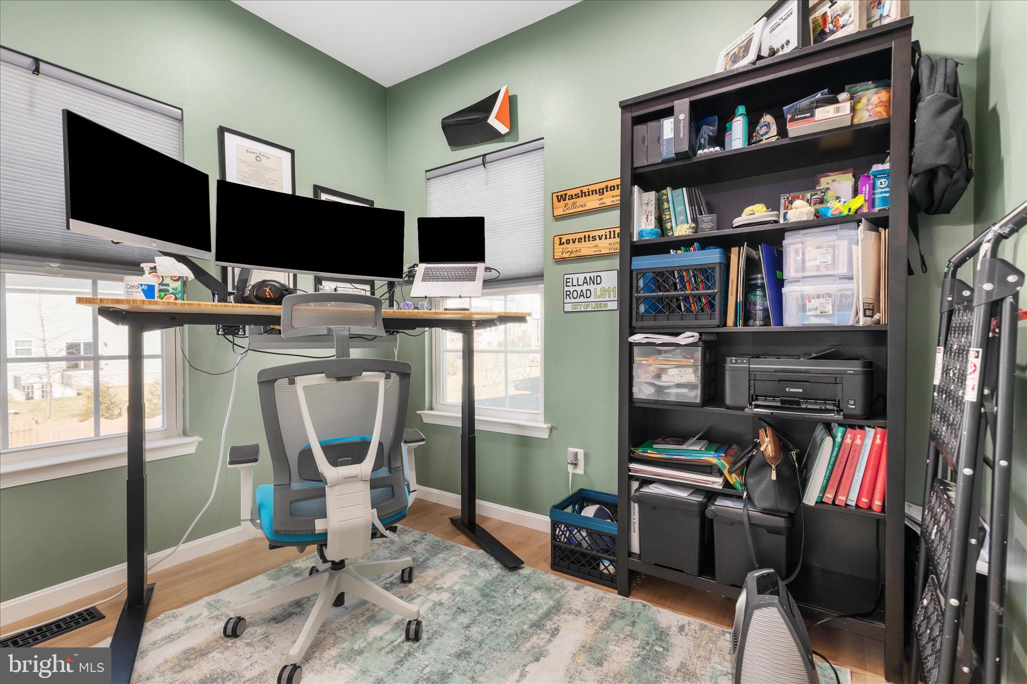 LOVETTSVILLE TOWN CENTER - Residential