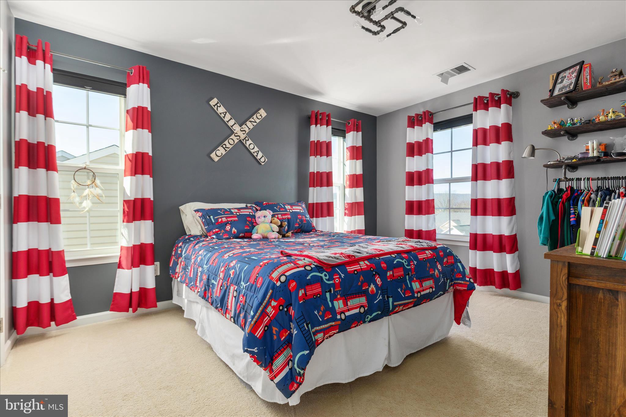 LOVETTSVILLE TOWN CENTER - Residential