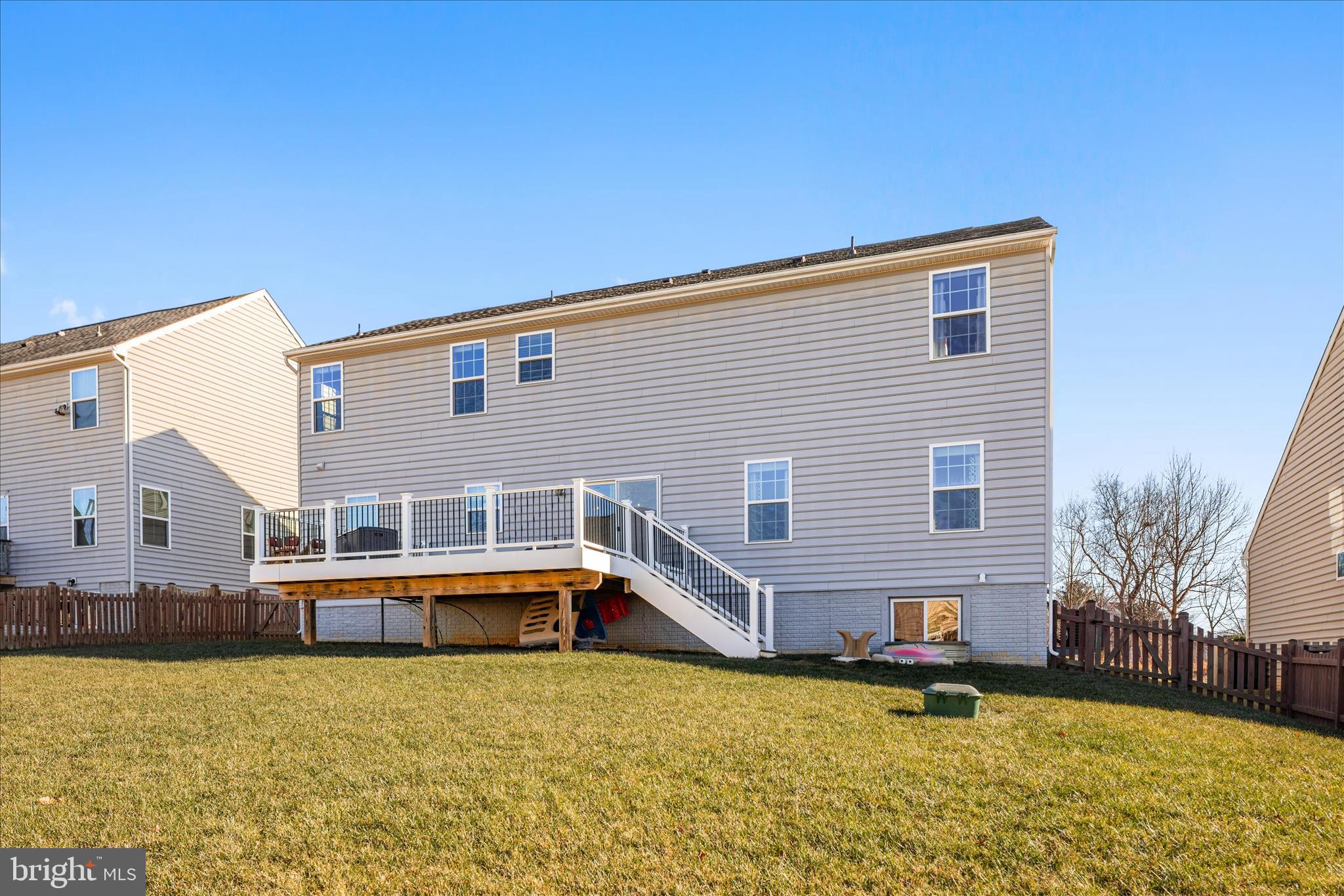 LOVETTSVILLE TOWN CENTER - Residential