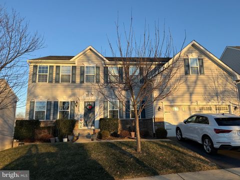 12 WILLIAM ALBERT WAY LOVETTSVILLE VA 20180