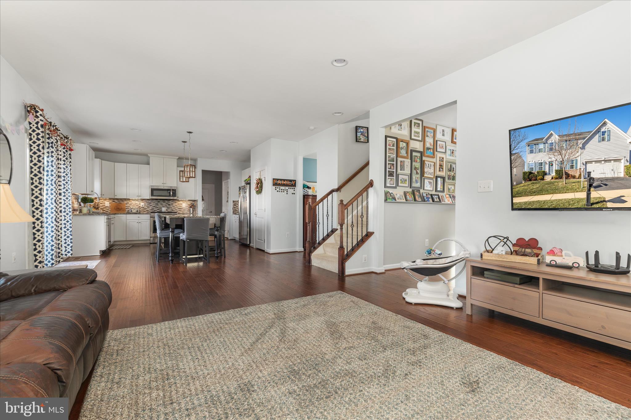 LOVETTSVILLE TOWN CENTER - Residential