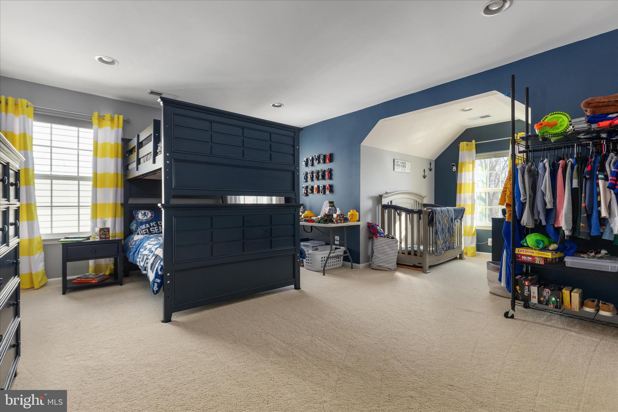 LOVETTSVILLE TOWN CENTER - Residential