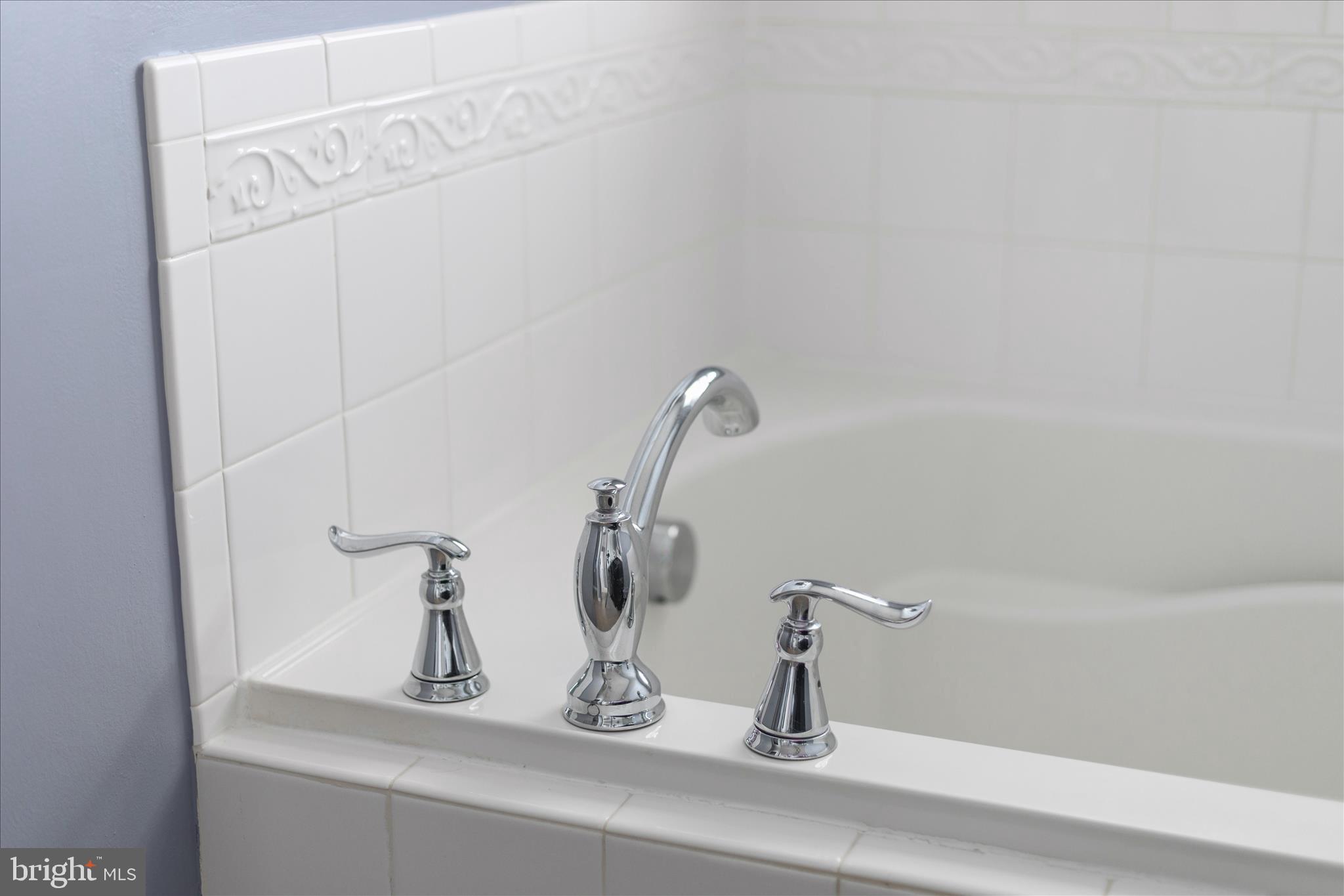 LOVETTSVILLE TOWN CENTER - Residential