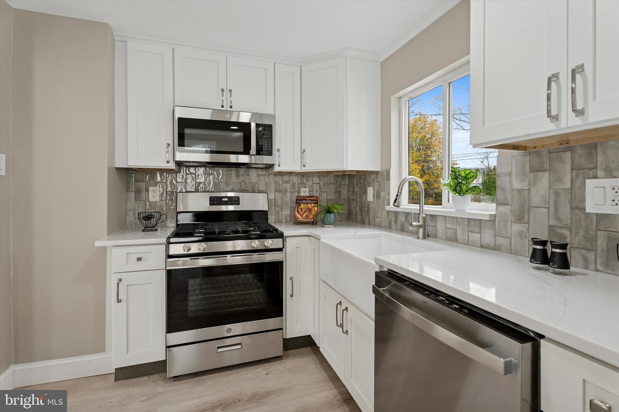 THE SUMMIT - Residential