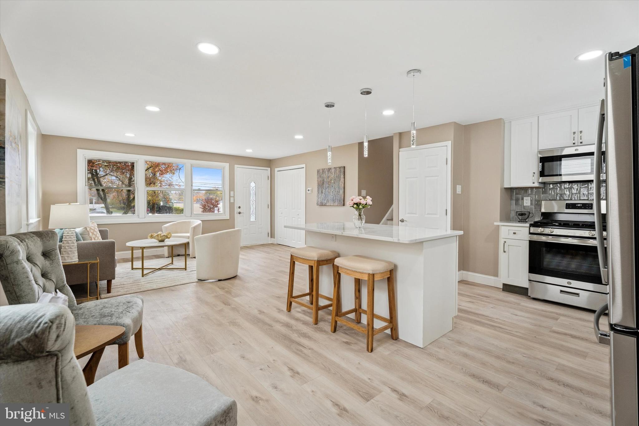 THE SUMMIT - Residential