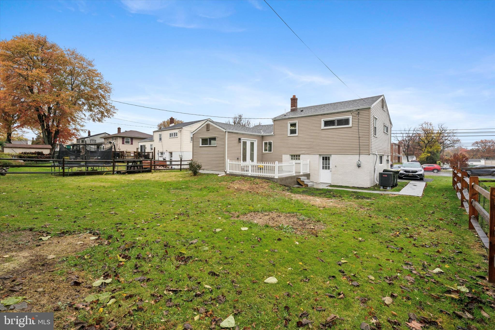 THE SUMMIT - Residential