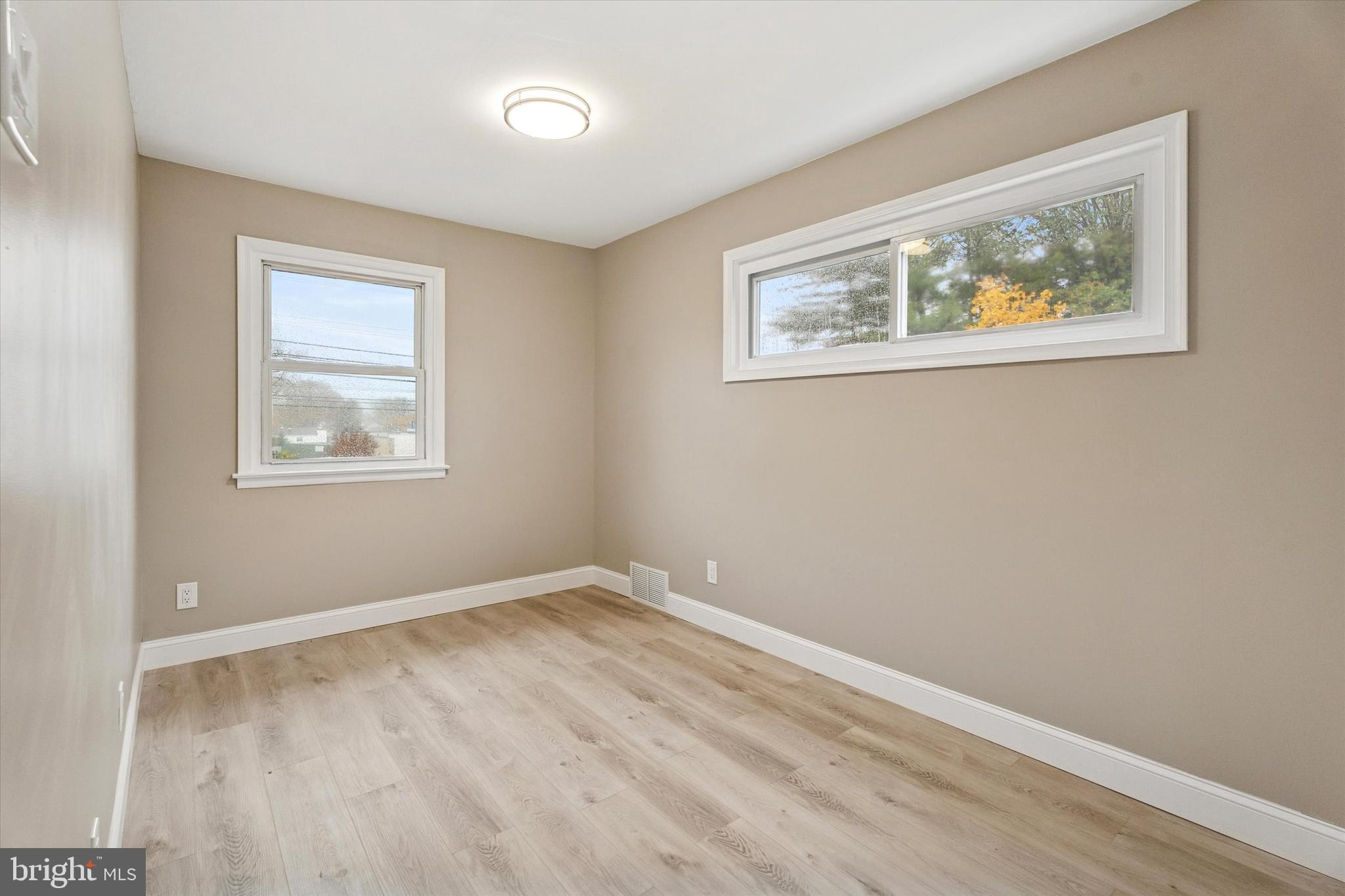 THE SUMMIT - Residential