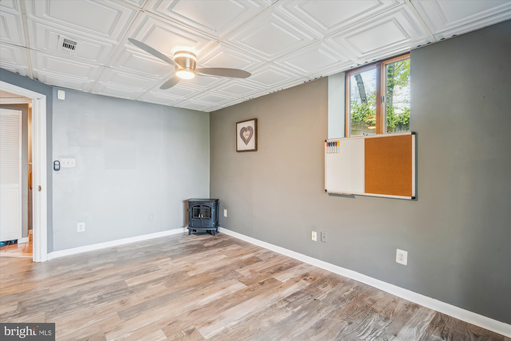 LAKE SHORE - Residential