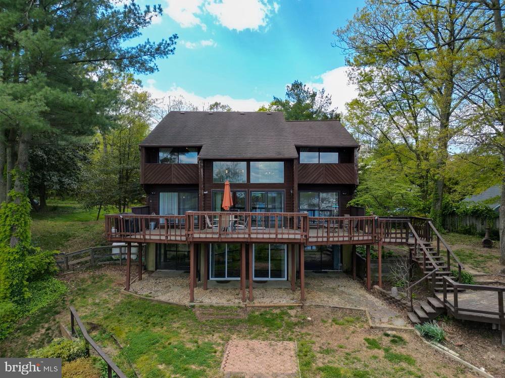 LAKE SHORE - Residential