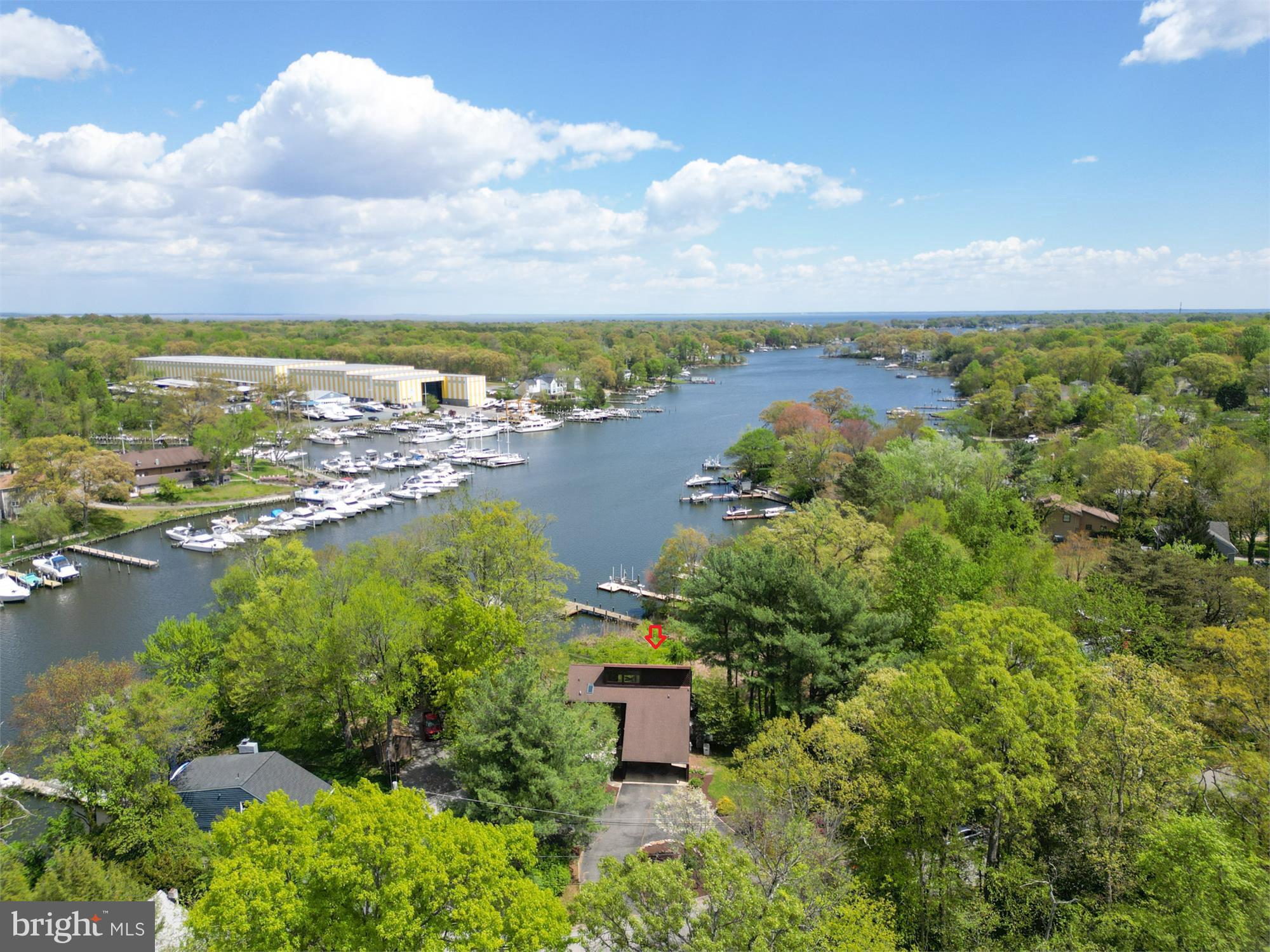 LAKE SHORE - Residential
