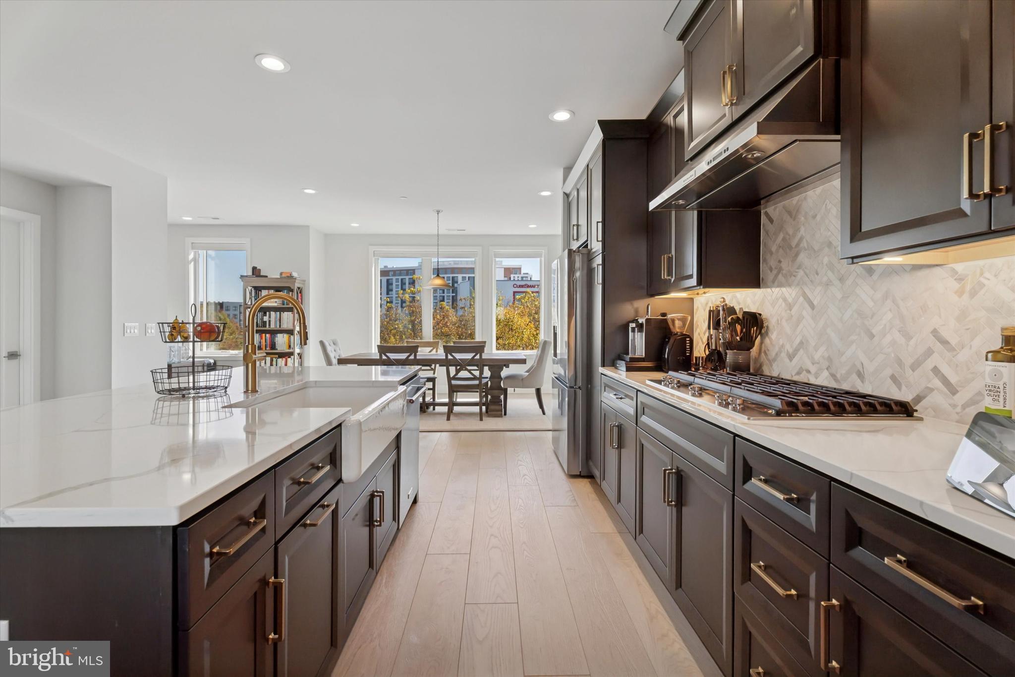 OVERLOOK AT TOWN CENTER - Residential