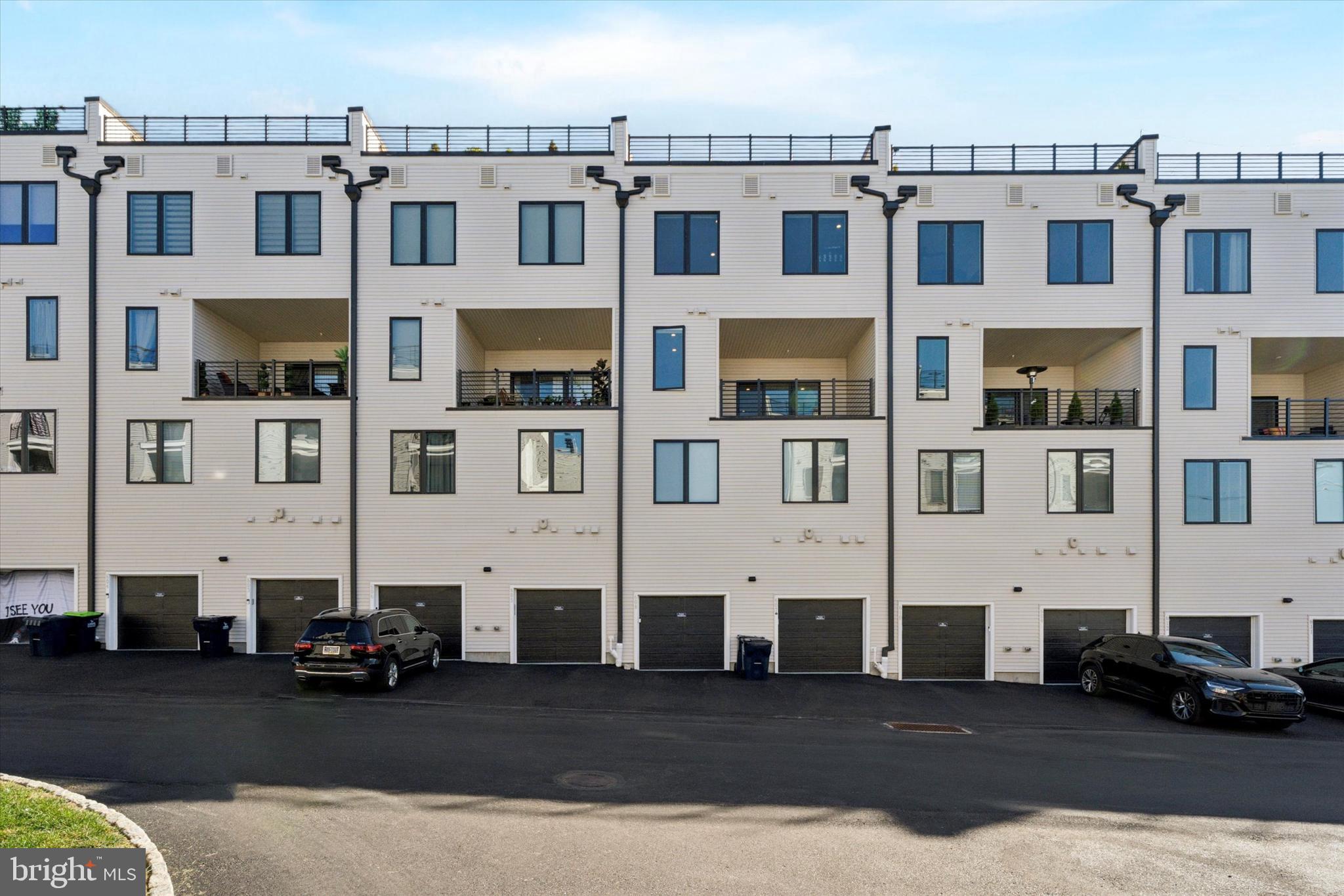 OVERLOOK AT TOWN CENTER - Residential