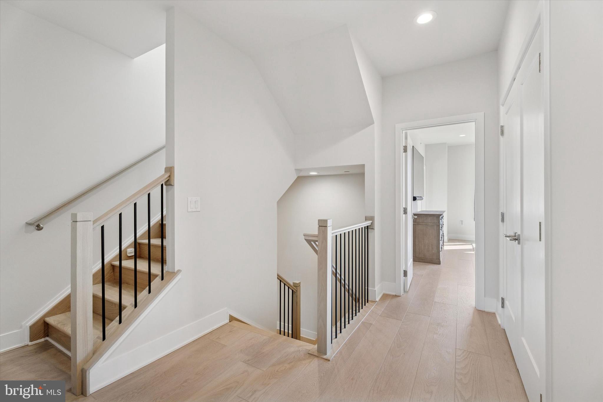 OVERLOOK AT TOWN CENTER - Residential