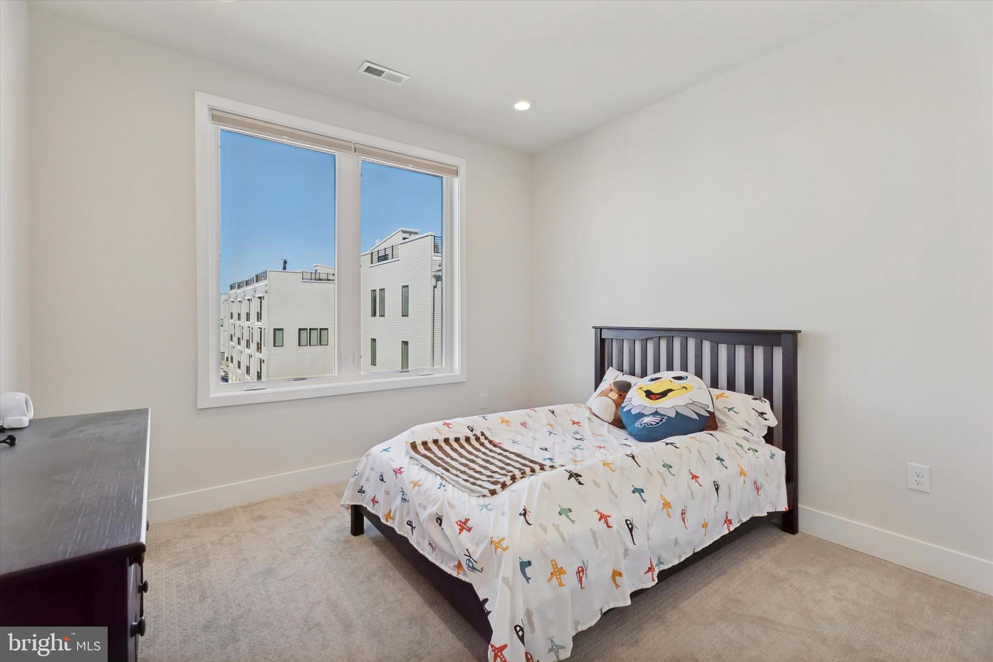 OVERLOOK AT TOWN CENTER - Residential