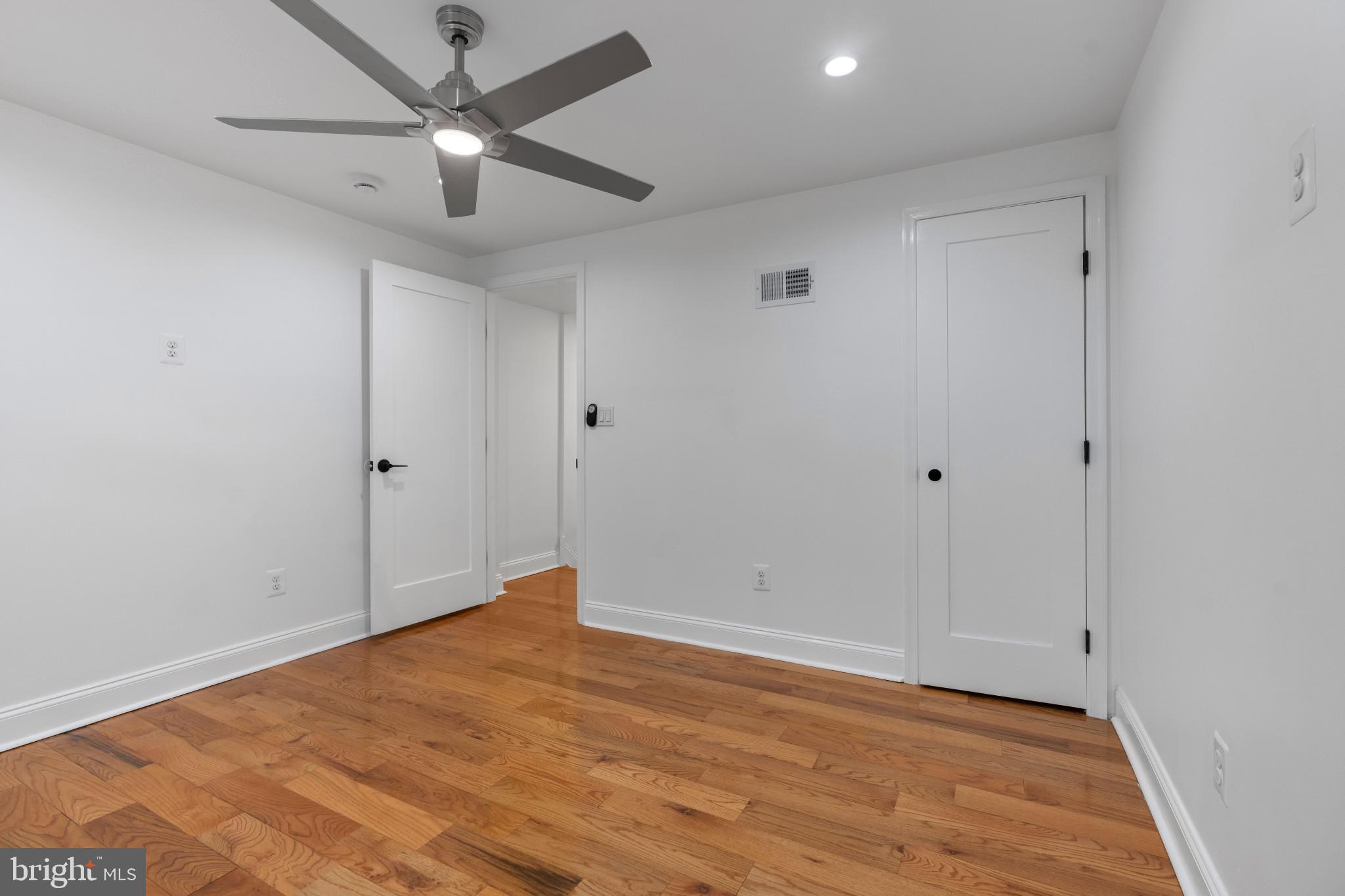 PHILADELPHIA (SOUTH) - Residential