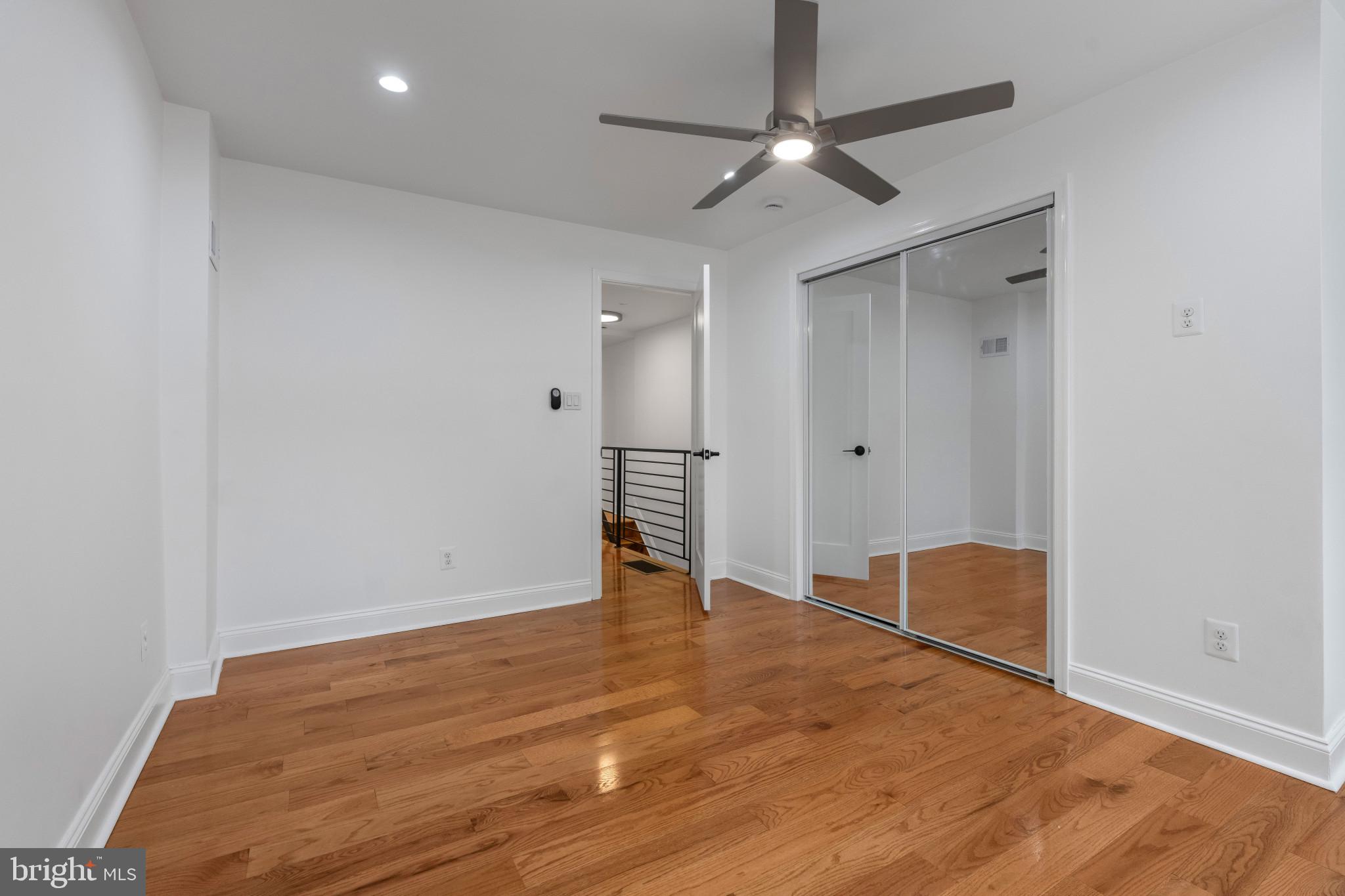 PHILADELPHIA (SOUTH) - Residential