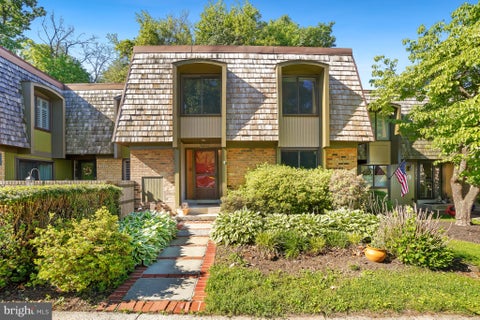Townhouse For Sale - 9434 Fern Hollow Way<br/> MONTGOMERY VILLAGE, MD 20886