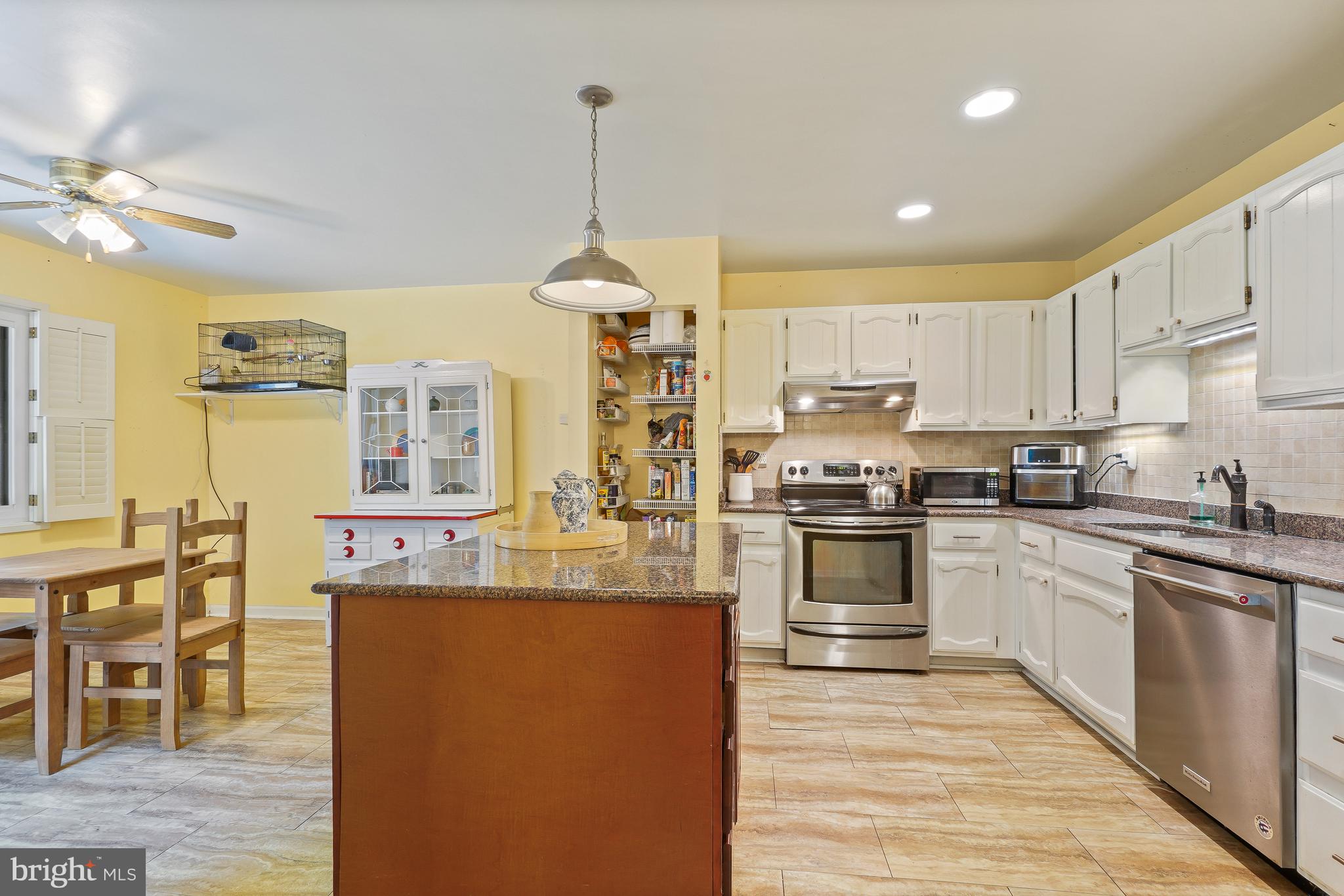 HIGHFIELD - Residential
