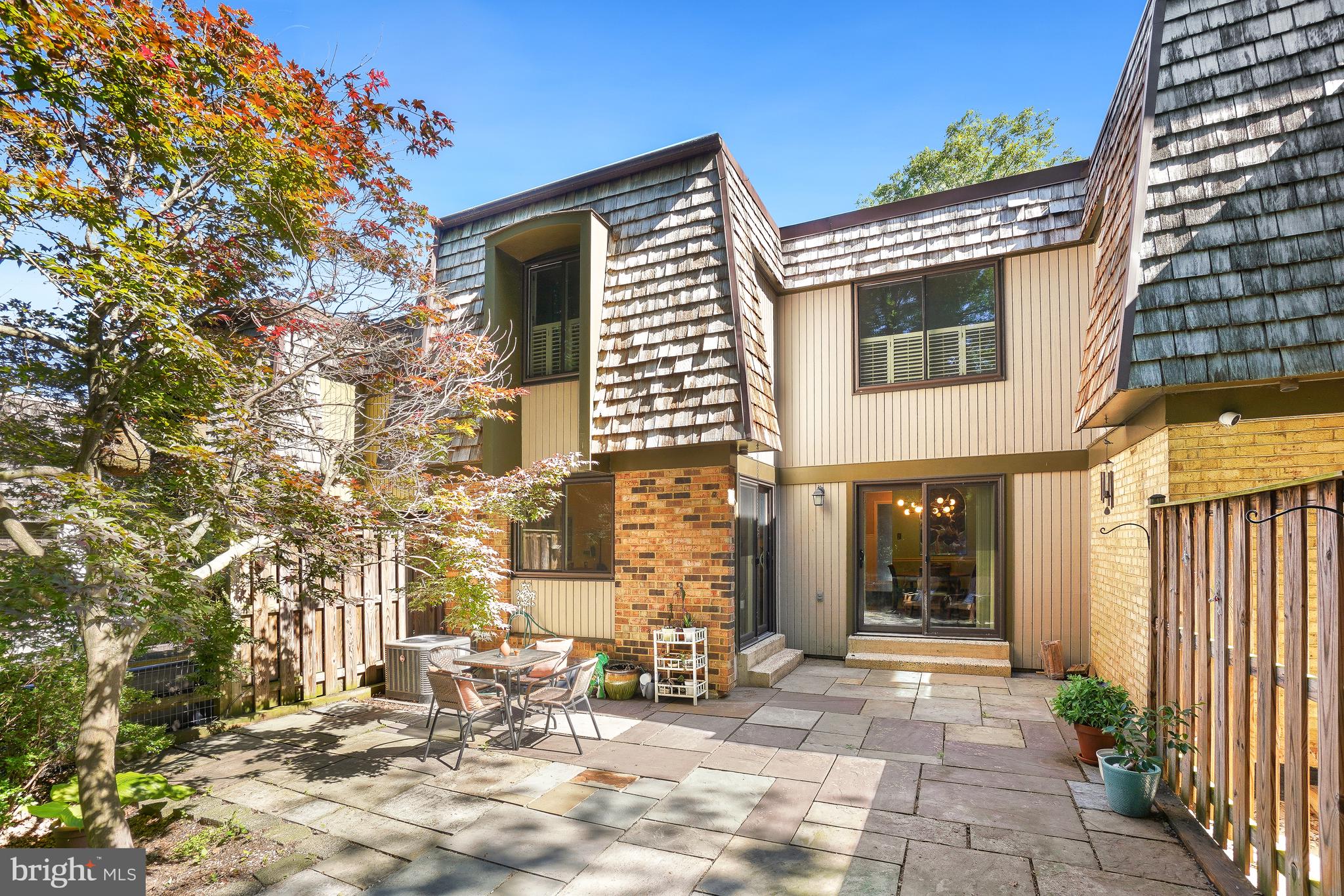 HIGHFIELD - Residential