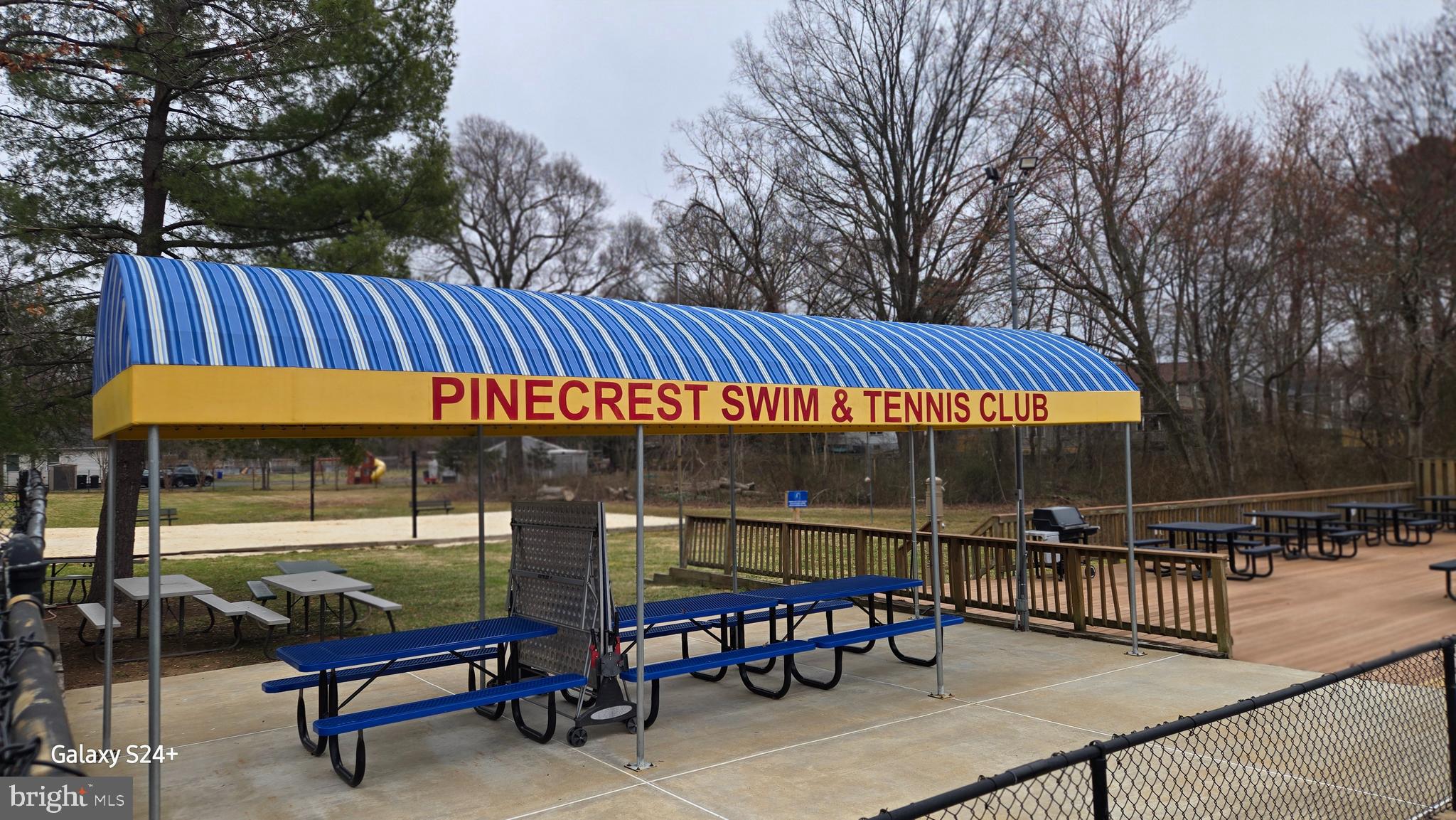 FOX MILL ESTATES - Residential