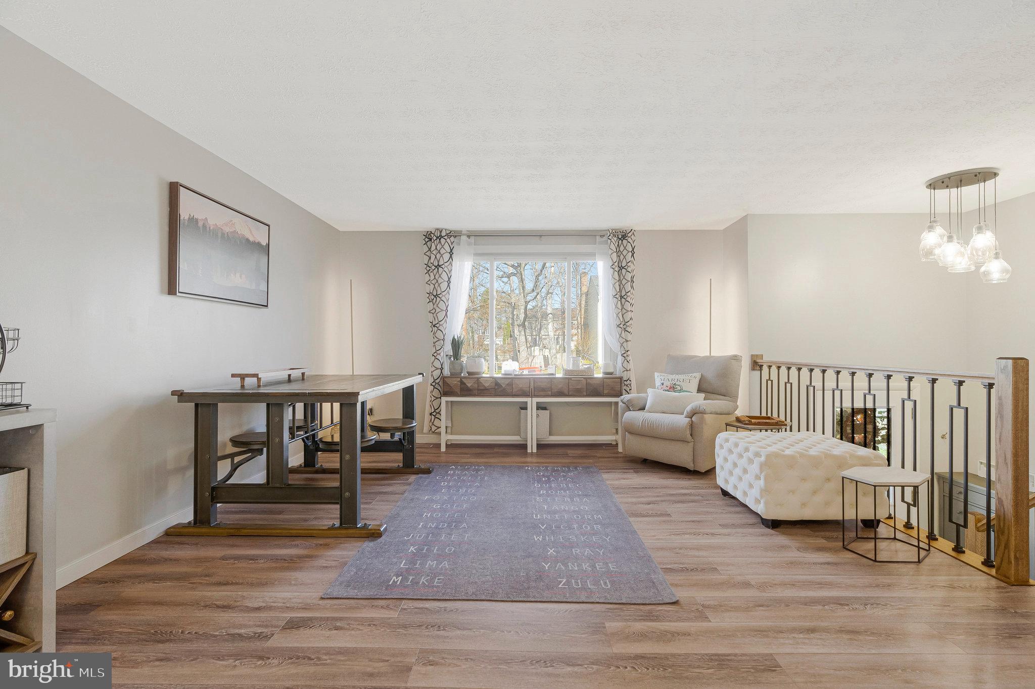 FOX MILL ESTATES - Residential