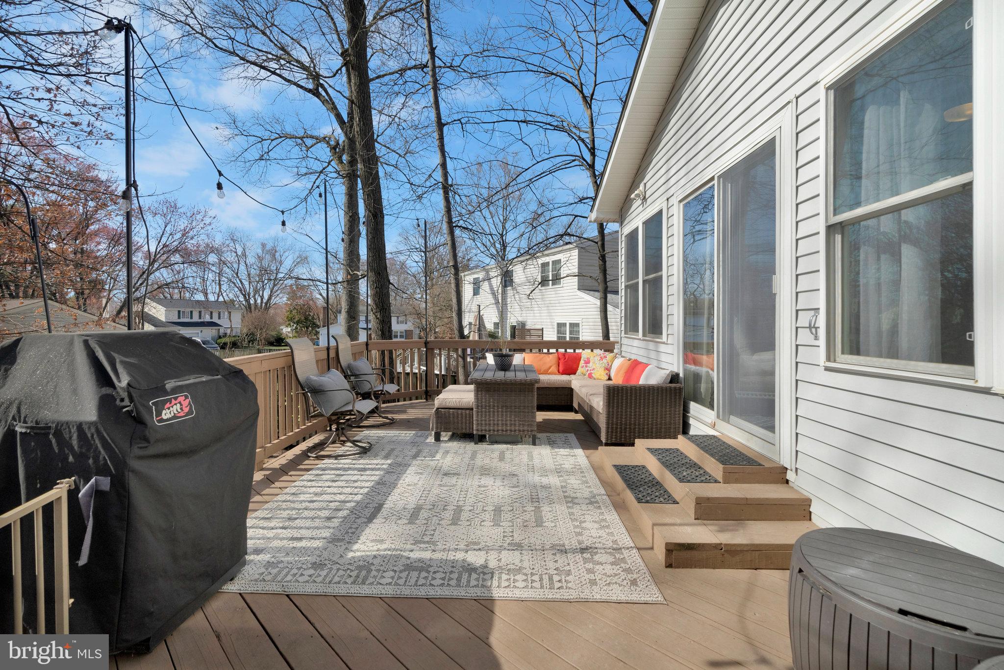 FOX MILL ESTATES - Residential