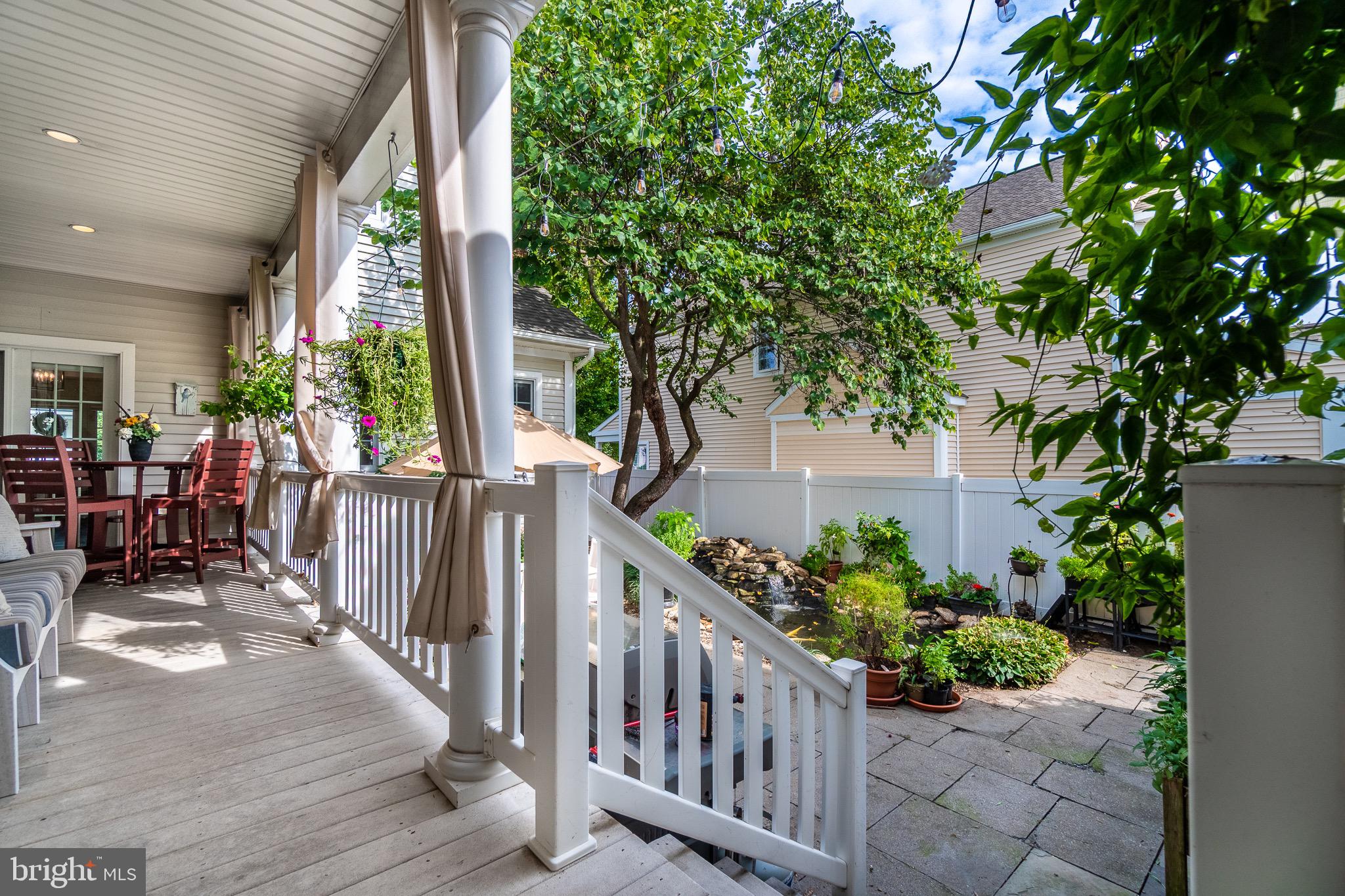 509 FERNCASTLE DRIVE