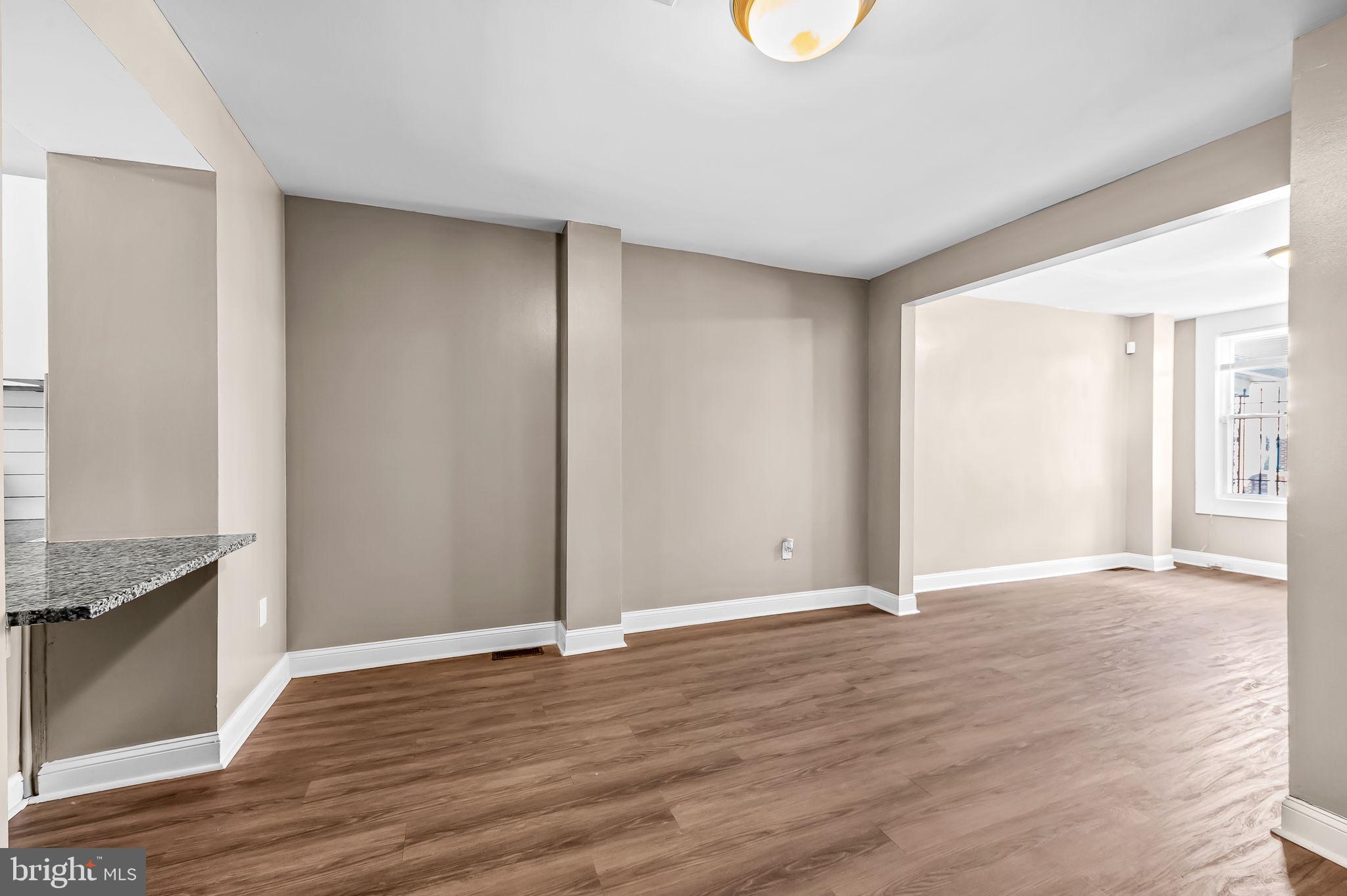 FOUR BY FOUR - Residential