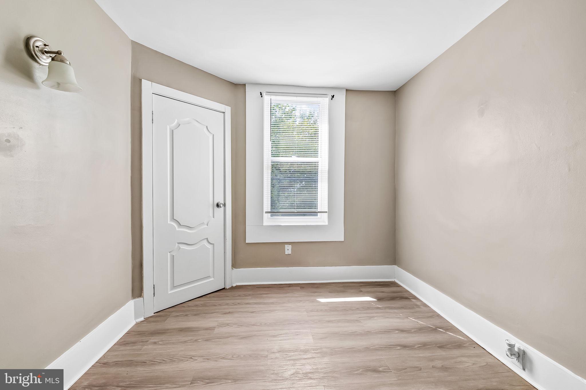 FOUR BY FOUR - Residential