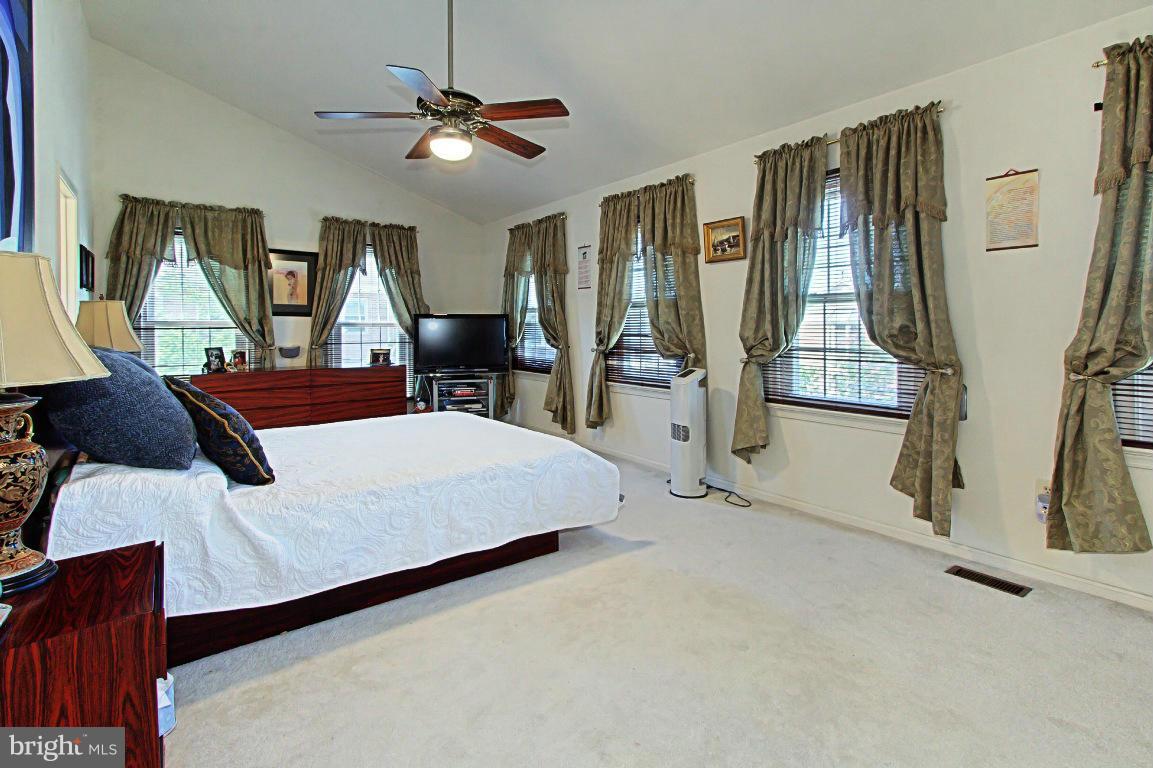 POTTERS GLEN - Residential