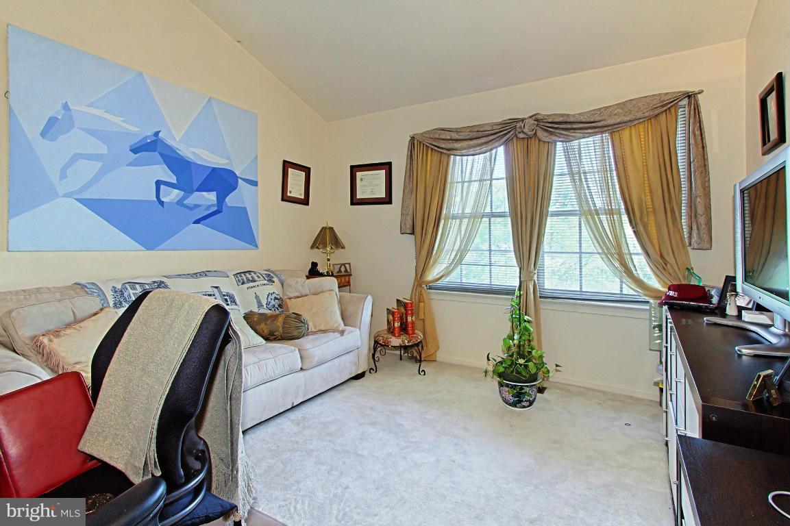 POTTERS GLEN - Residential