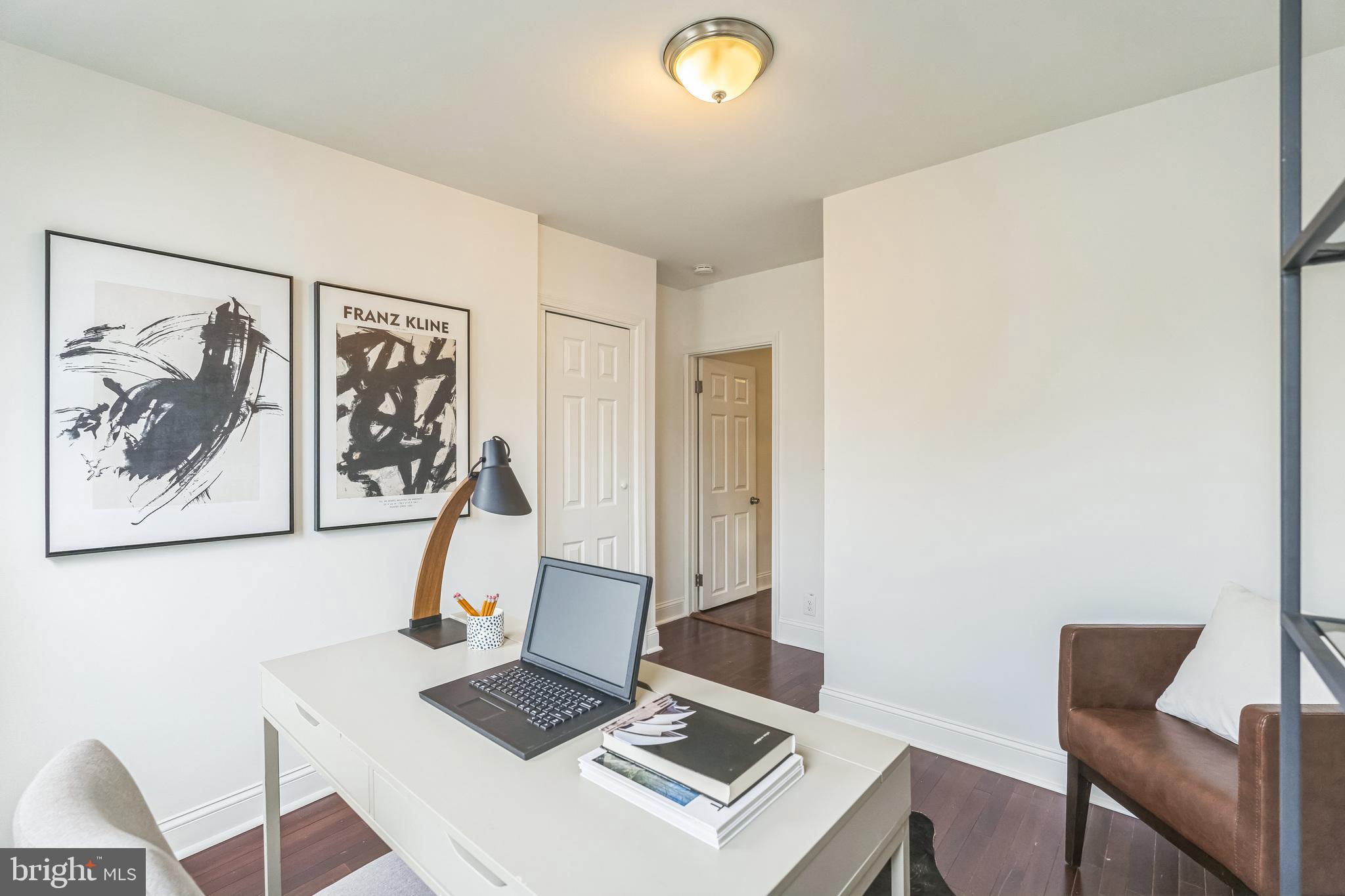 POINT BREEZE - Residential